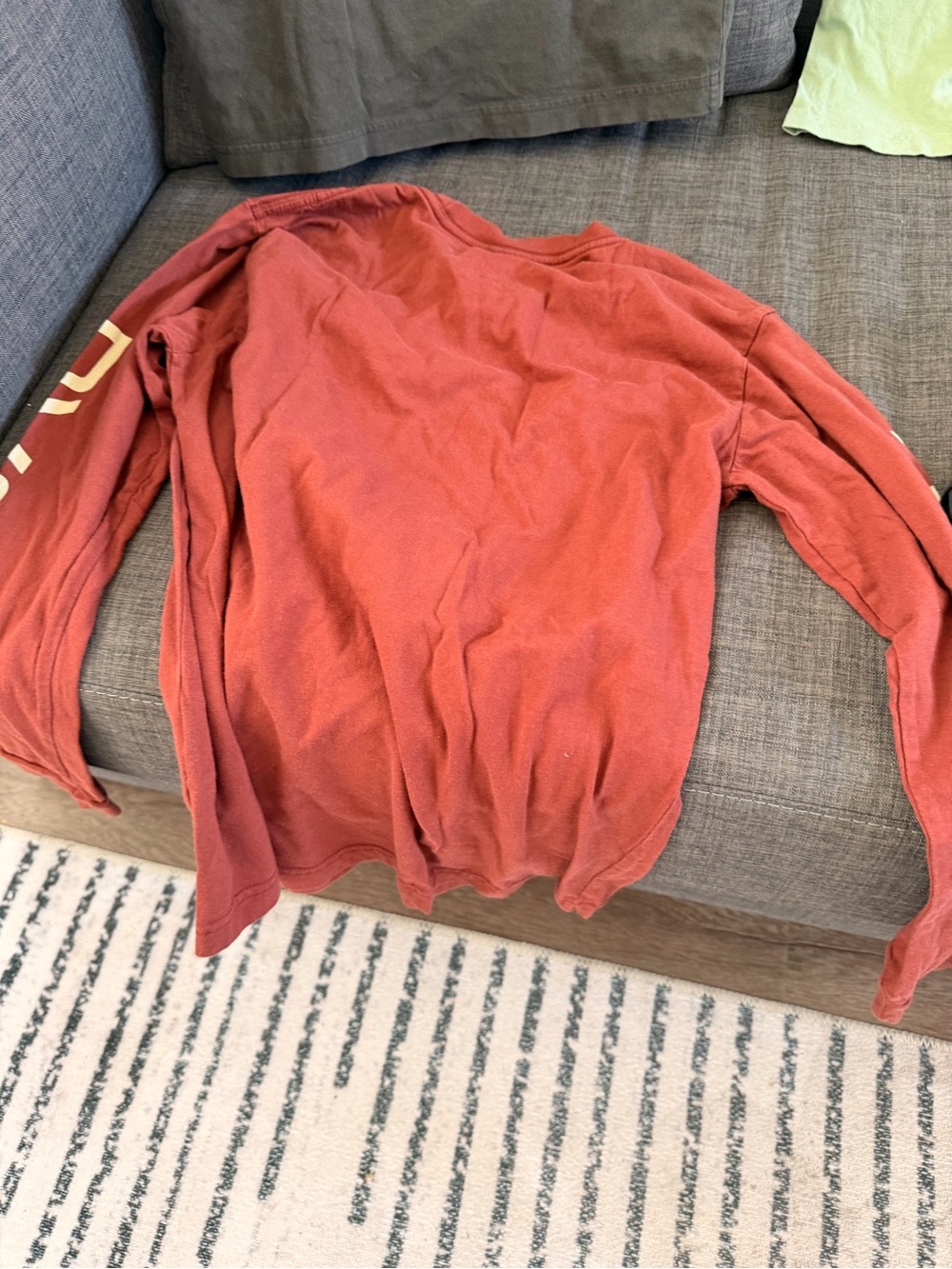 Boys RVCA shirts bundle - Picture 12 of 12
